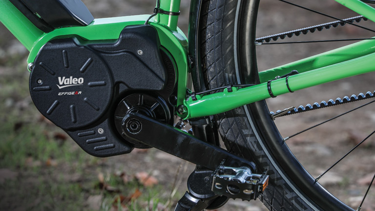 Valeo technology has been adapted to e-bikes. The tech integrates an electric motor and an adaptive automatic transmission in the pedal assembly. With this new electric assistance system, the bike adapts to the cyclist.